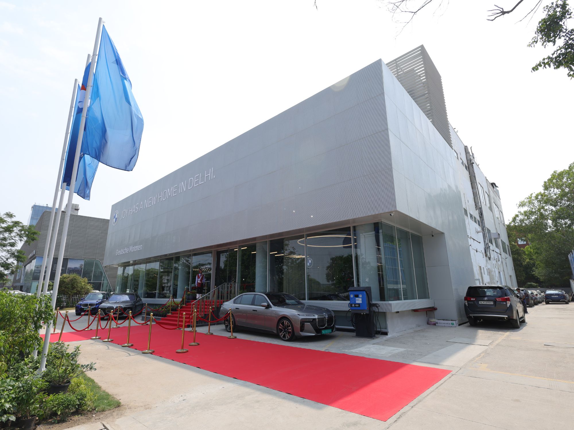 BMW Mathura Road, Delhi Store Image