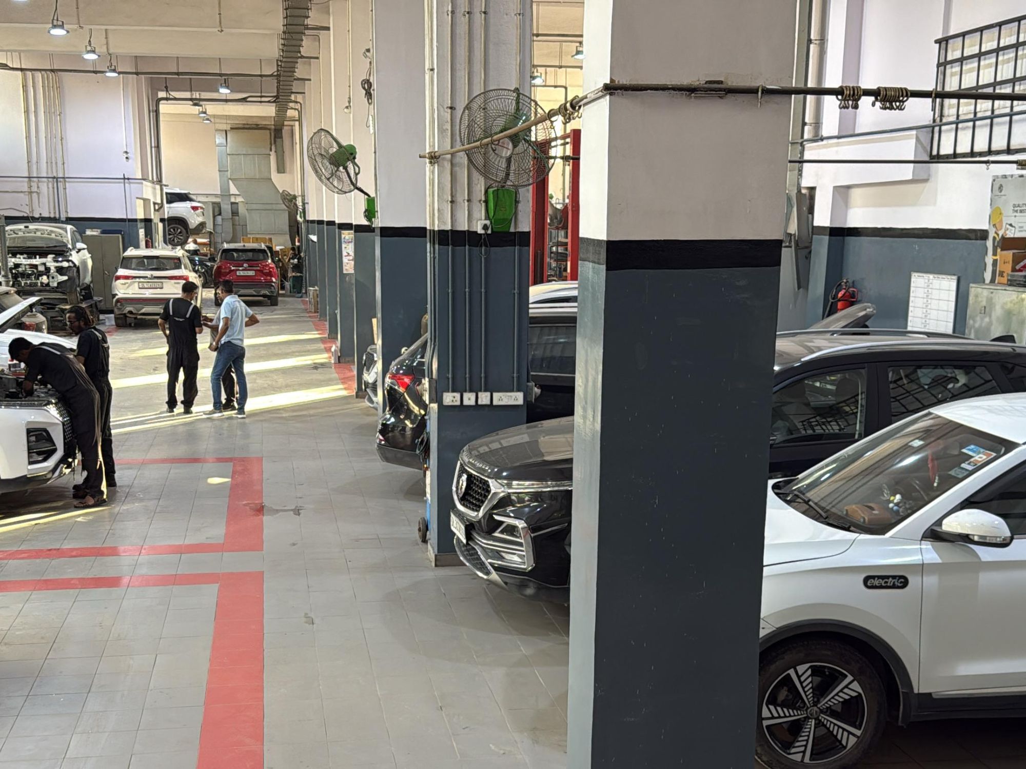 MG Delhi Jahangirpuri Store Image (6)