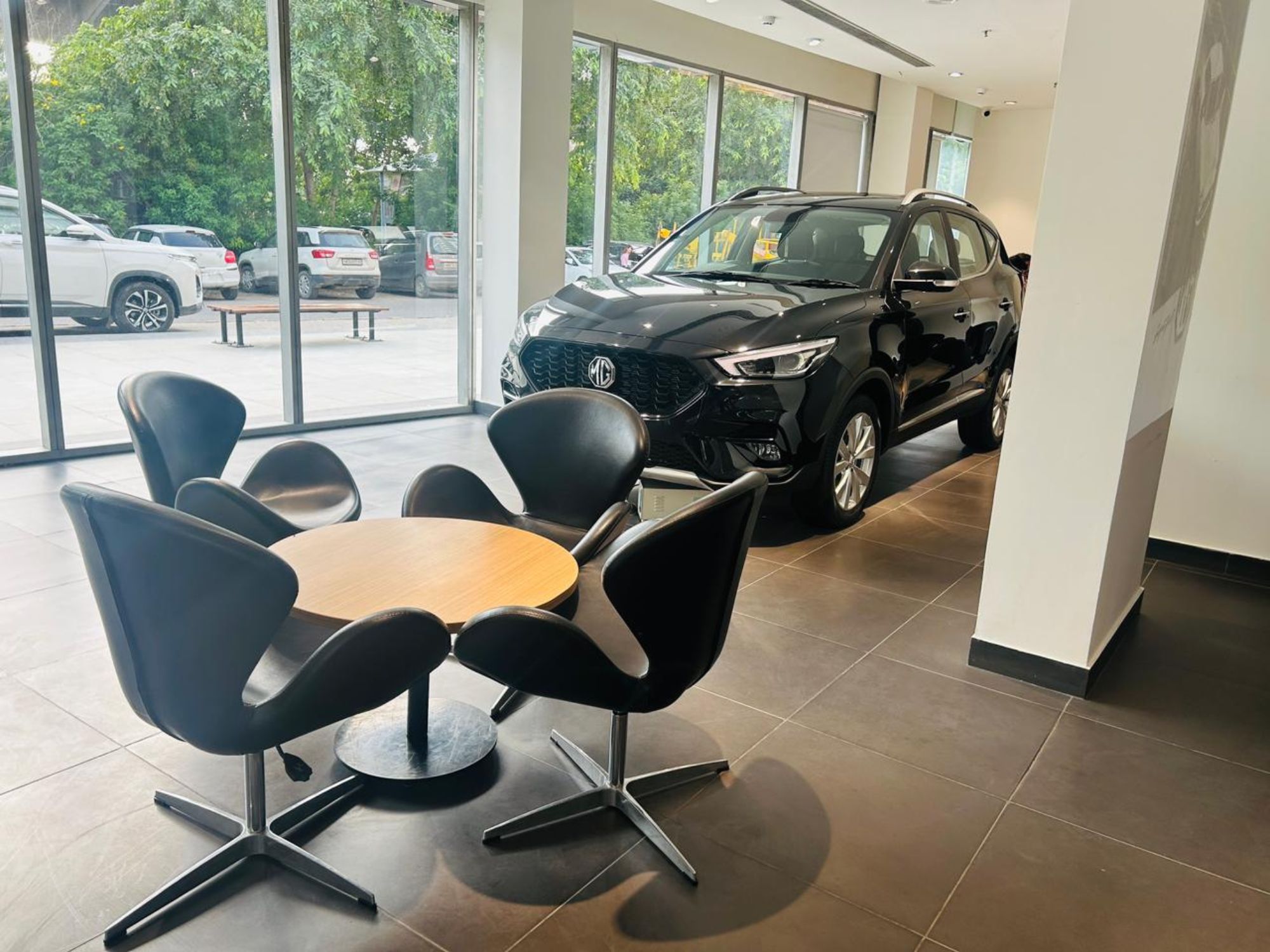 MG Gurgaon Store Image Showroom (10)