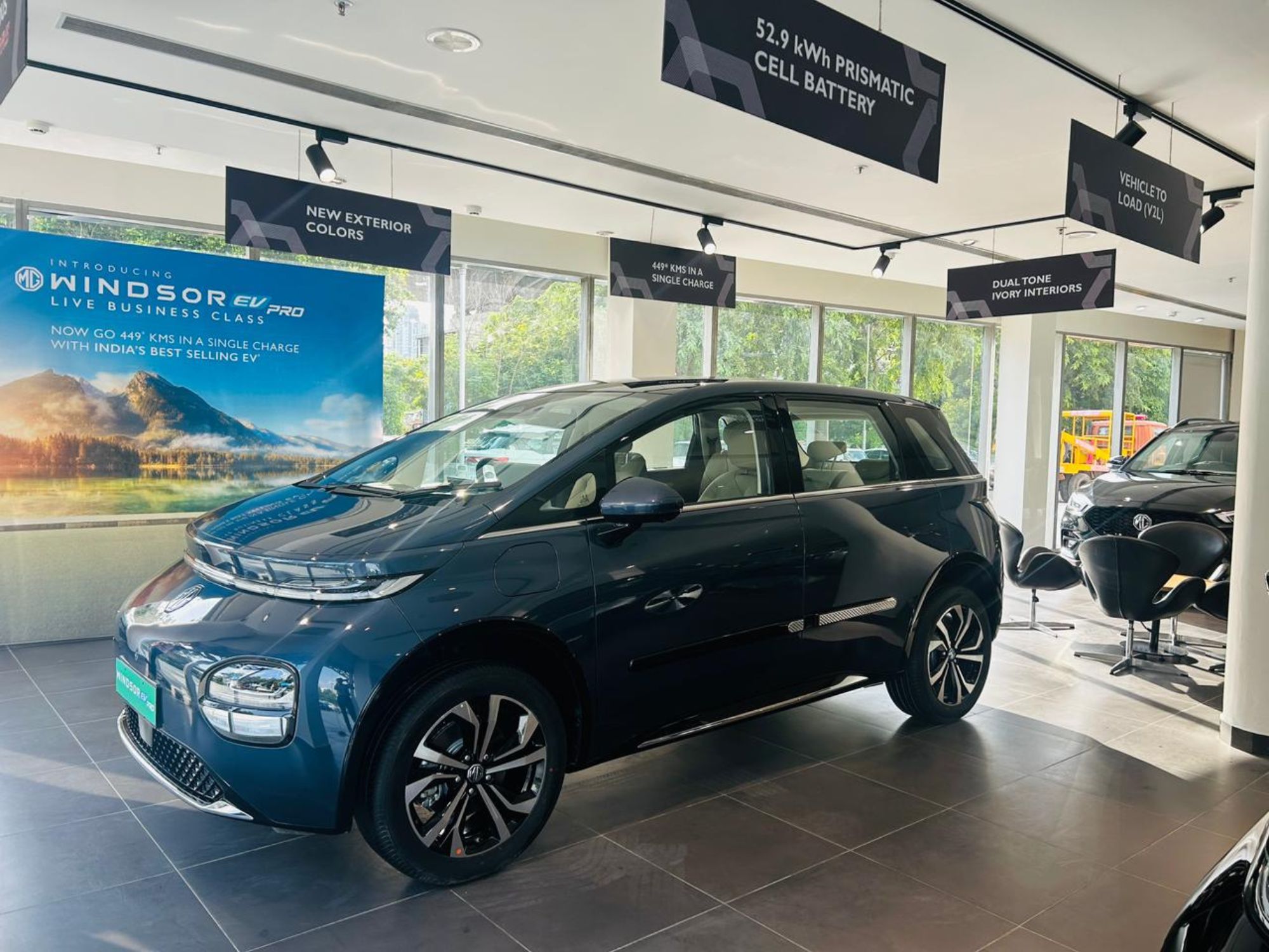 MG Gurgaon Store Image Showroom (11)