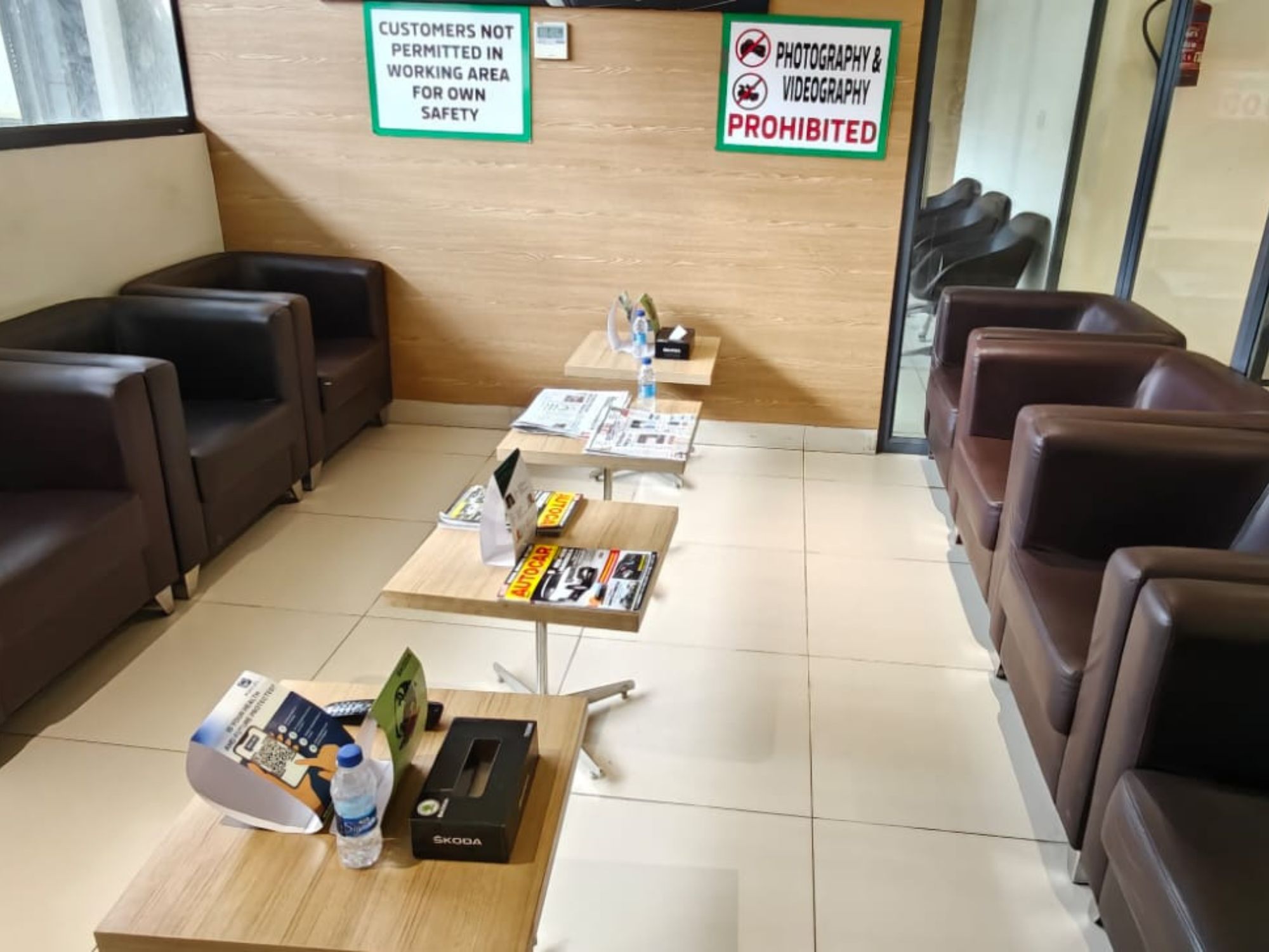 Skoda Store Image JP (3)